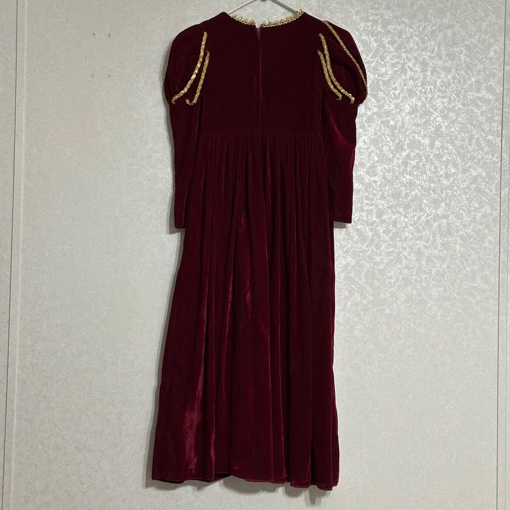 Storybook Heirlooms Medieval Renaissance Velvet Gold Mesh Gown Burgundy Girls M